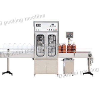 全自動(dòng)茶籽油灌裝機(jī)來(lái)襲，你還能淡定么？
